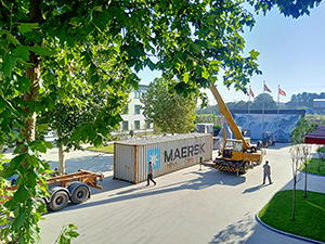 印度尼西亞石膏粉生產(chǎn)線發(fā)貨，今天裝了一個集裝箱，明天繼續(xù)。